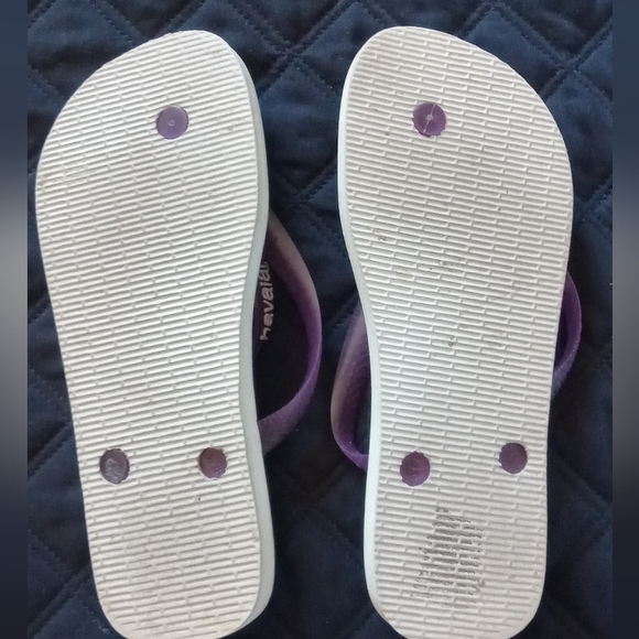 Havaianas Ocean Blue Flip Flops - Picture 2 of 3